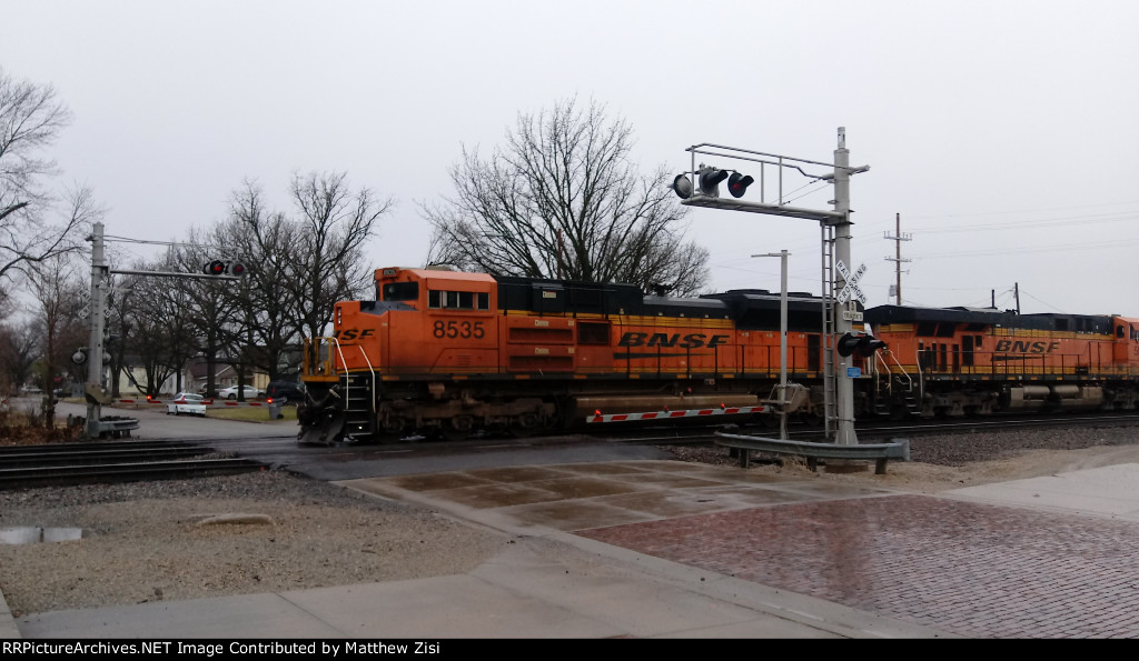 BNSF 8535